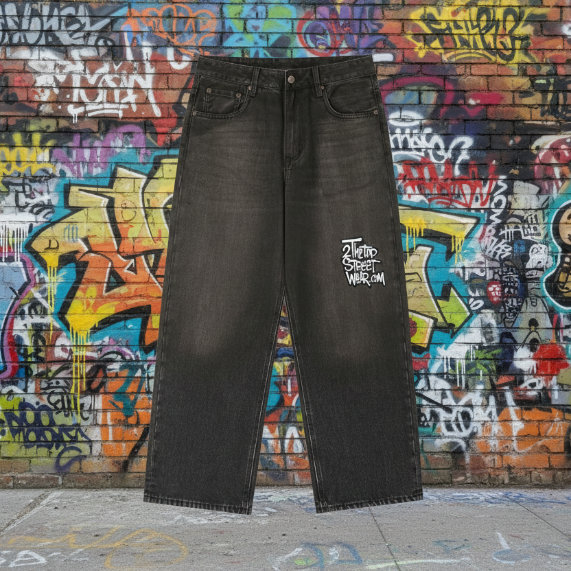 Men's vintage wash heavyweight denim jeans in relaxed fit for street style fashion