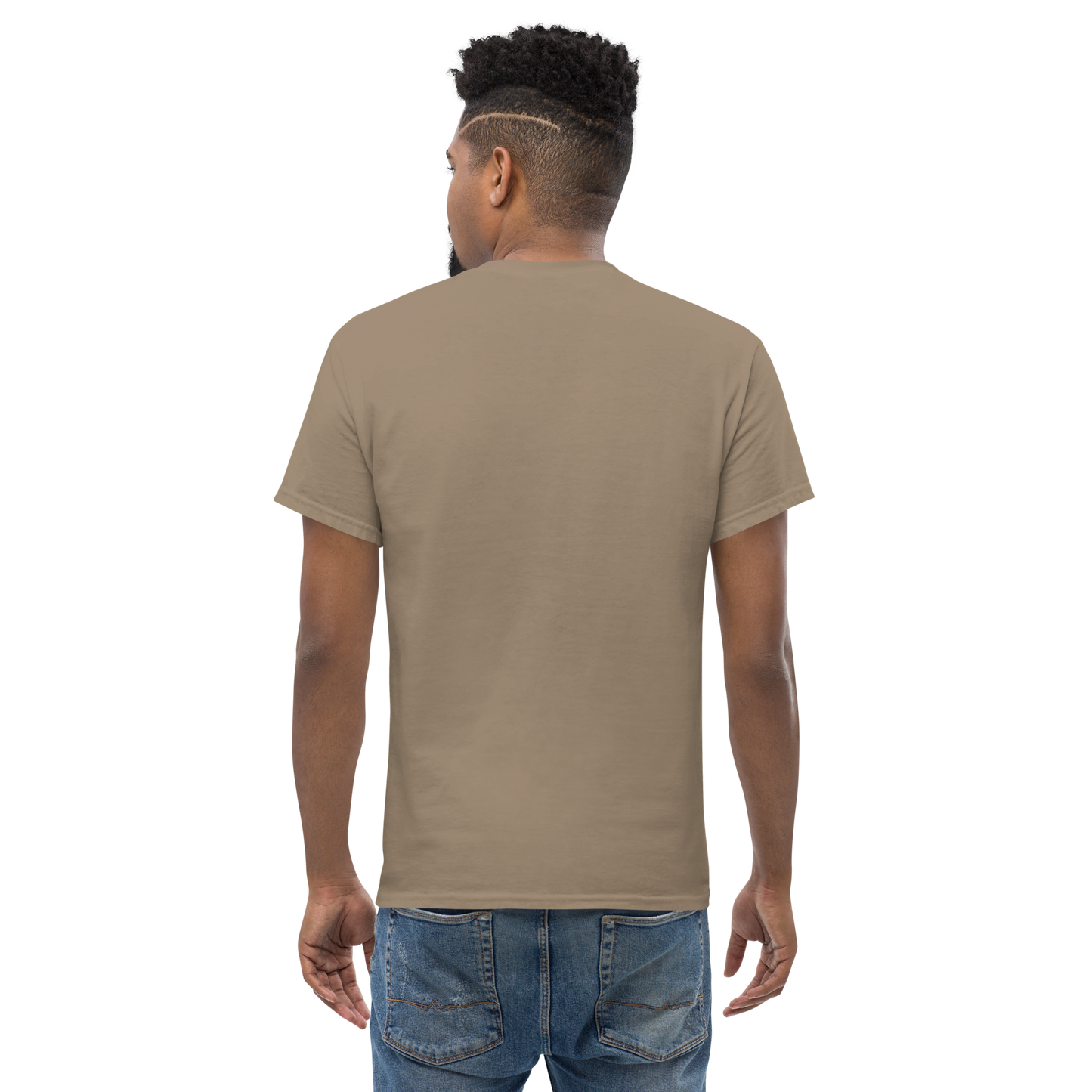 Adult streetwear graphics t-shirt with astronaut design and high-quality cotton fabric
