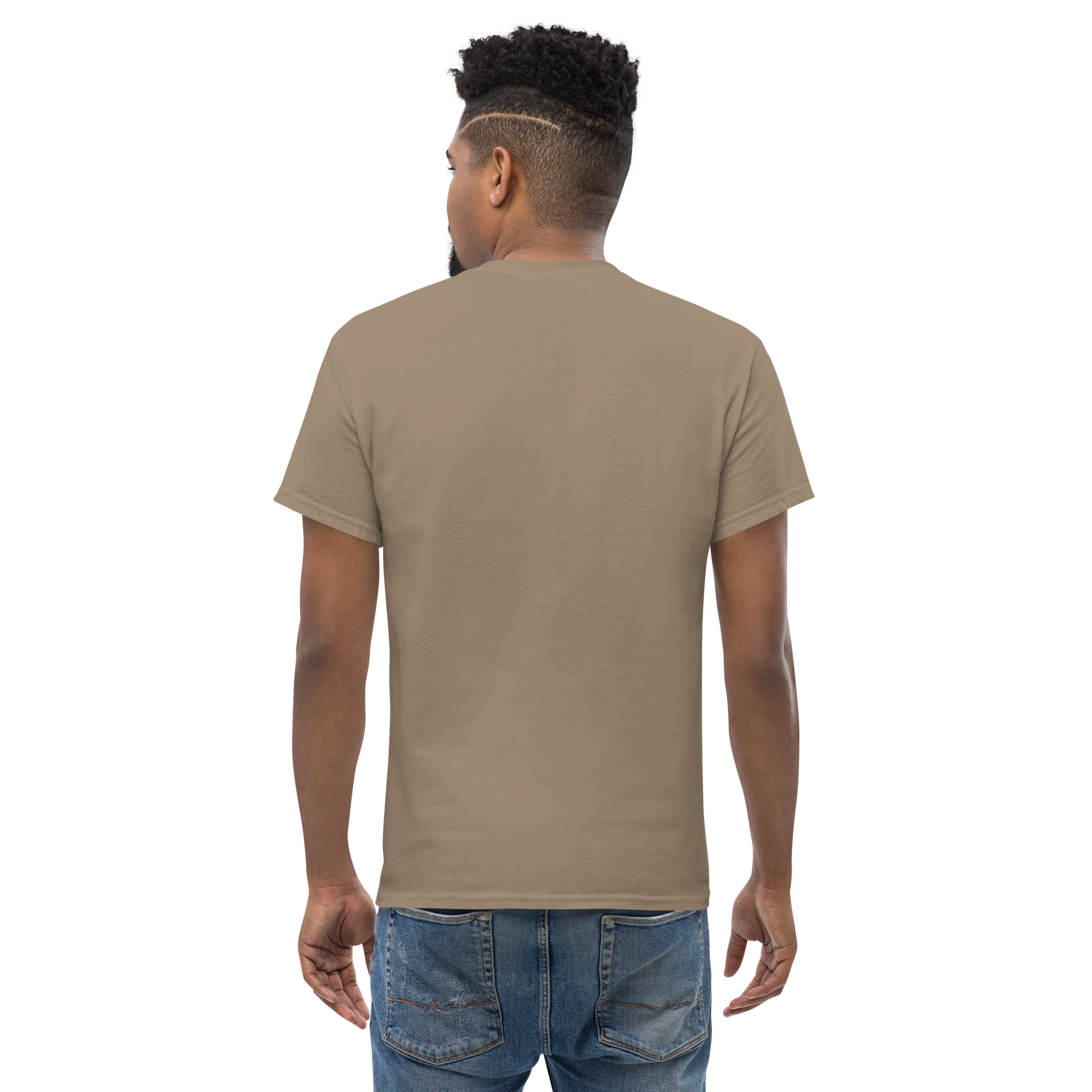 Adult streetwear graphics t-shirt with astronaut design and high-quality cotton fabric