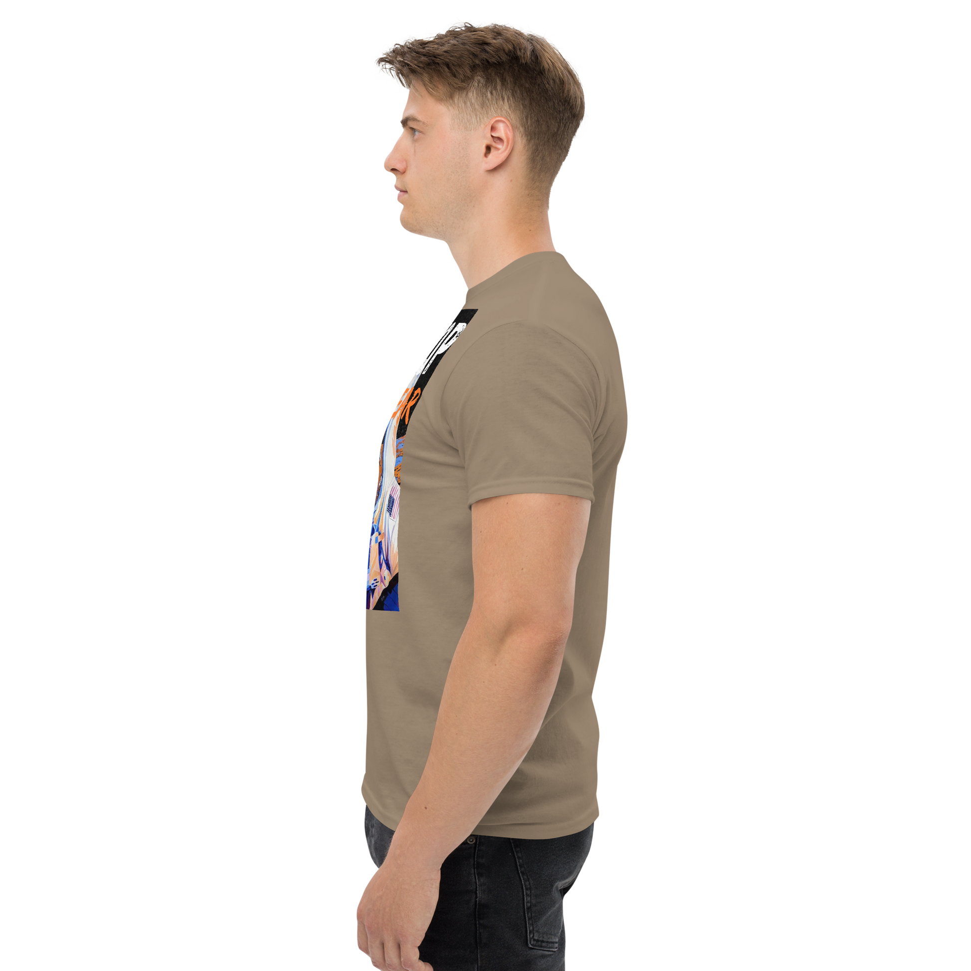Men's streetwear graphics t-shirt with astronaut design in casual style