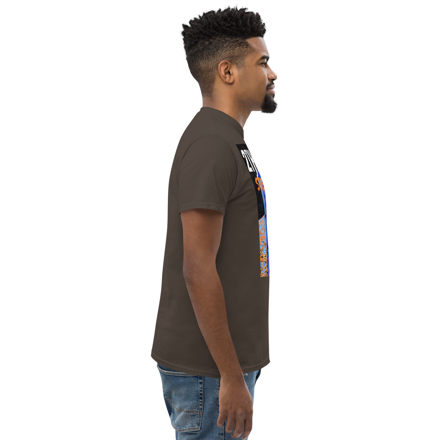 Graphics t-shirt with bold astronaut design for streetwear style adults