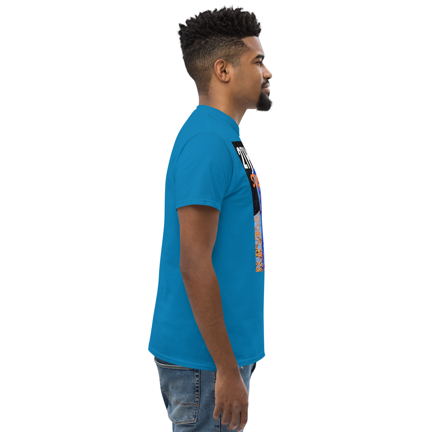 Graphics t-shirt with astronaut design for streetwear style